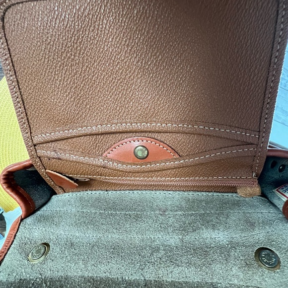 Authentic vintage Dooney & Bourke All Weather leather crossbody purse - Picture 8 of 16